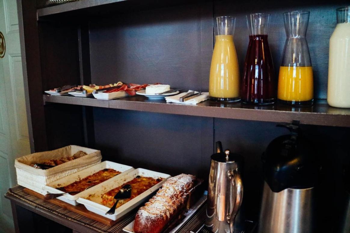 Mercador Guesthouse Порту Экстерьер фото